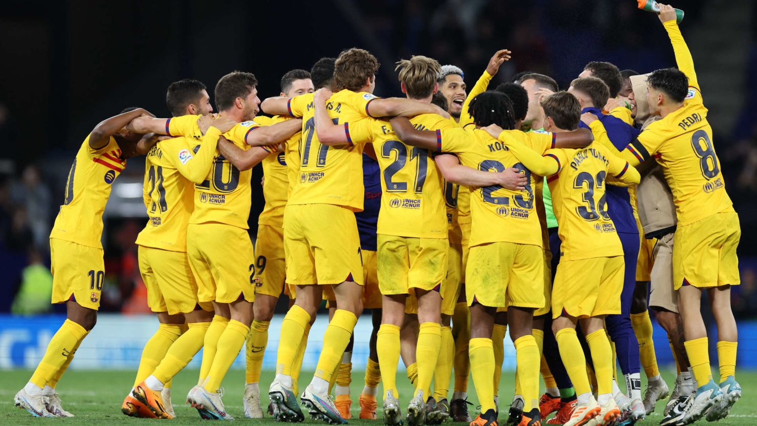 仅是两支豪 仅是两支豪